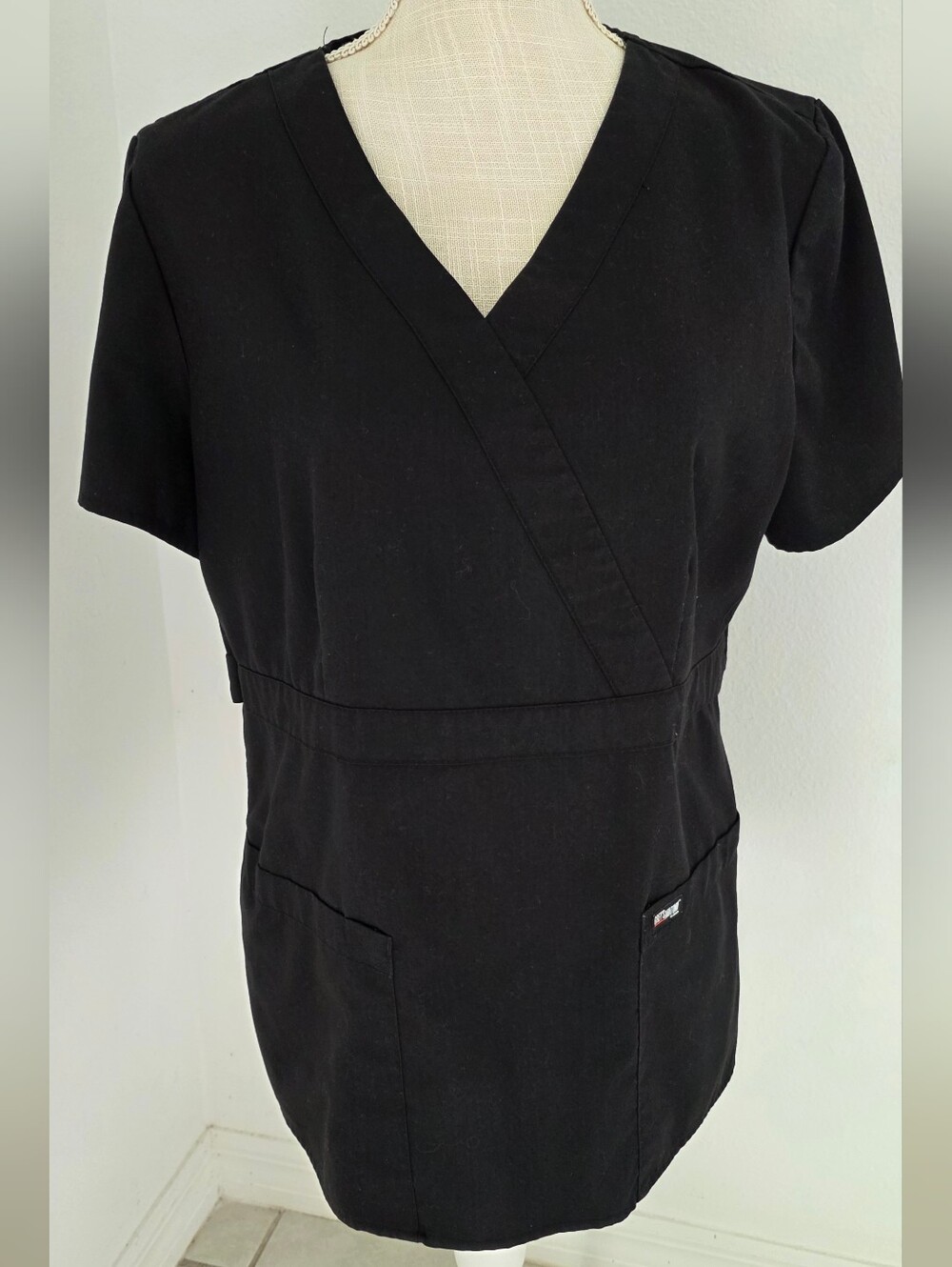 Black V-Neck Women's Scrub Top